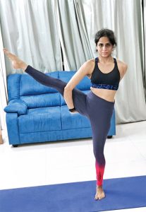Shelly Piplani, Senior Trainer - Yoga, Laughter Therapy and Meditation, Crush Fitness India
